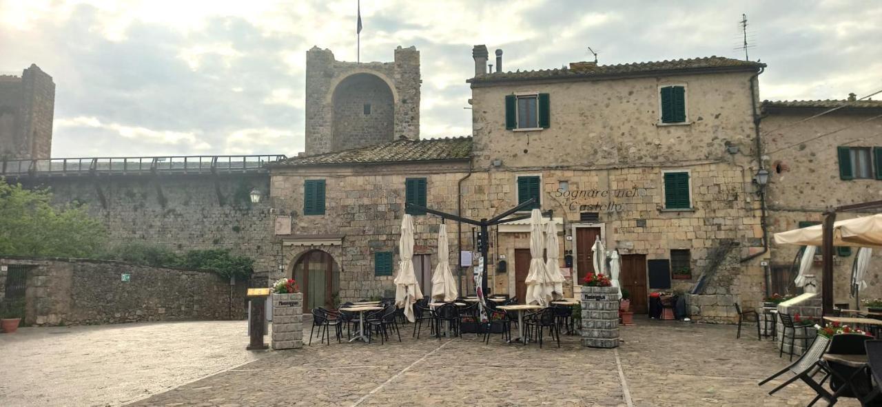 فندق Sognare Nel Castello مونتيريجيوني المظهر الخارجي الصورة