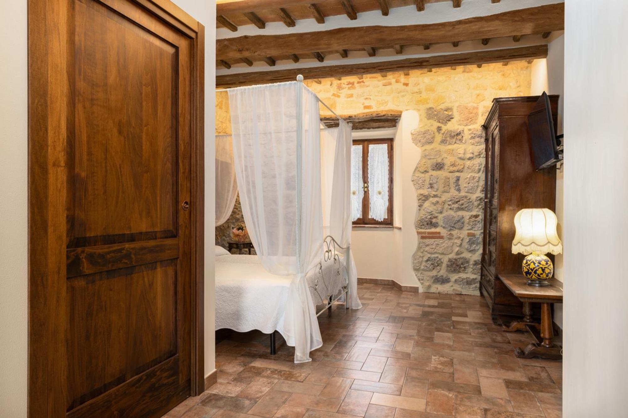 فندق Sognare Nel Castello مونتيريجيوني المظهر الخارجي الصورة